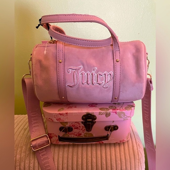 *Host Pick* Juicy Couture Pink mini barrel bag - Picture 1 of 12